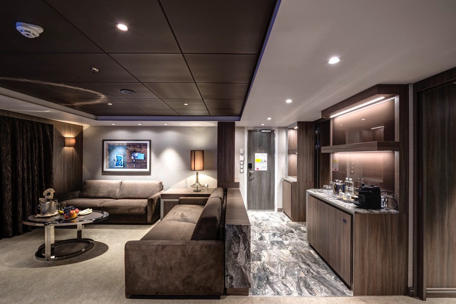 MSC Cruises MSC Meraviglia MSC Yacht Club Royal Suite - Credits - MSC Rights - Ivan Sarfatti 2.jpg